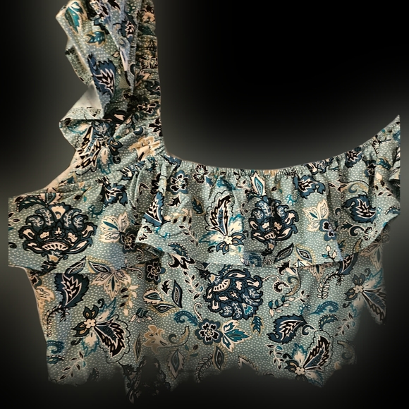 NWT Plus Size Ruffle Tank Top - Picture 5 of 6